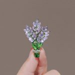 سنجاق سینه لوندر