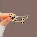 سنجاق سینه پاندا