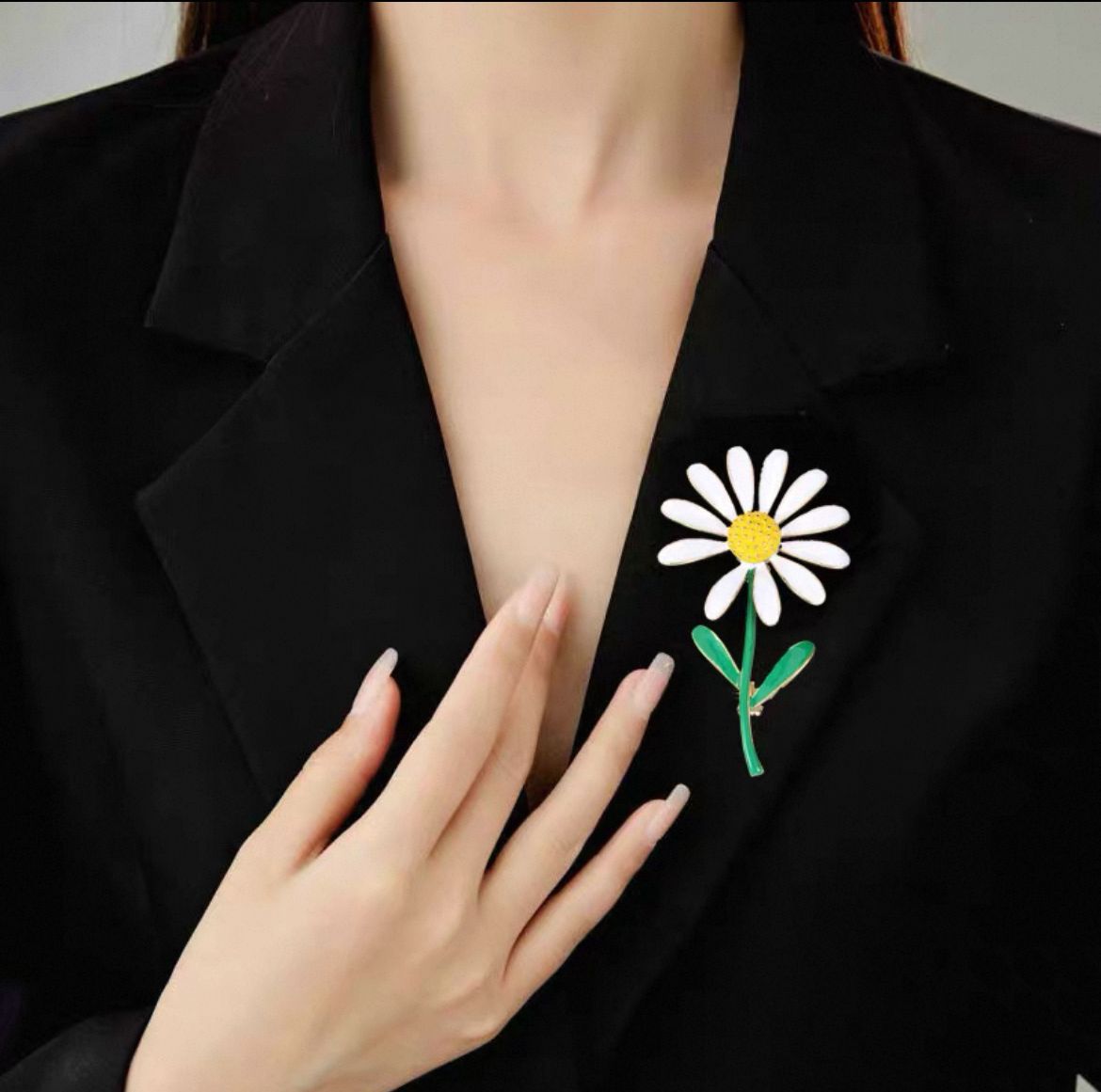 IMG_9652 سنجاق سینه گل یاس - Image 1