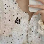 سنجاق سینه گل مشکی شنل